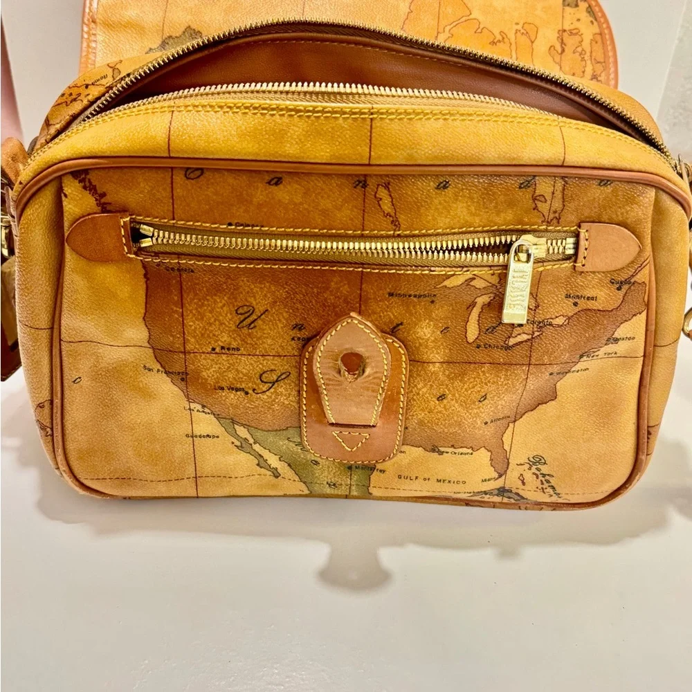 Vintage Map Print Tan Shoulder Bag - Picture 9 of 16